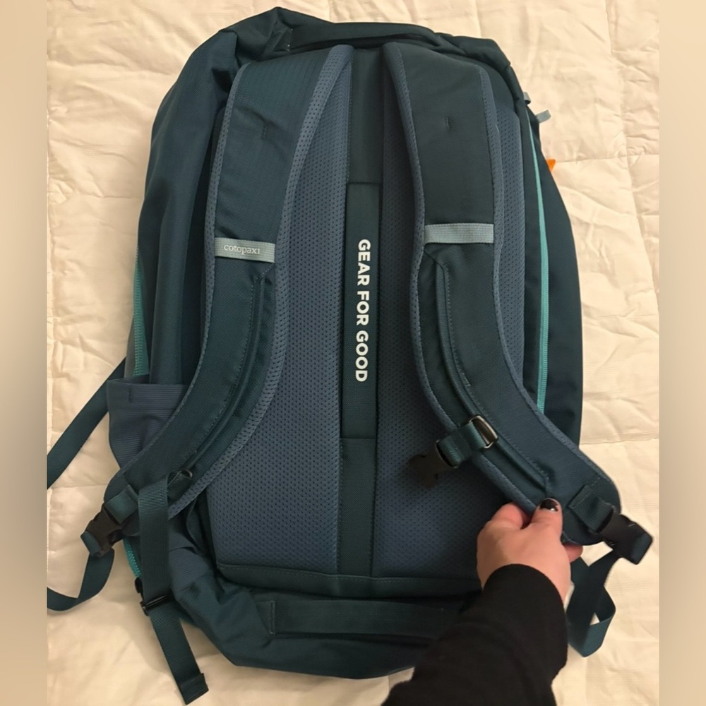 Cotopaxi Allpa 35L Travel Pack in Blue Spruce/Abyss - Picture 7 of 15